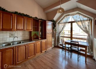 Продаю 3-ком. квартиру, 110 м2, Санкт-Петербург, Горная улица, 27, Горная улица