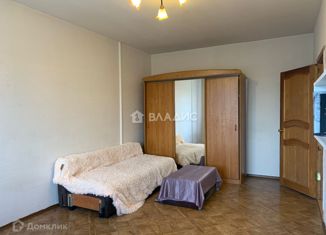 Продается 1-комнатная квартира, 37 м2, Калининград, улица Генерала Буткова, 18