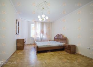 Сдается двухкомнатная квартира, 76.1 м2, Ставрополь, улица Дзержинского, 152, микрорайон №1