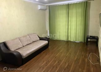 Продается 1-ком. квартира, 44.3 м2, Краснодар, улица имени Сергея Есенина, 135, ЖК Лучезарный