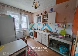 Продам трехкомнатную квартиру, 60.5 м2, Курская область, проспект Энтузиастов, 1