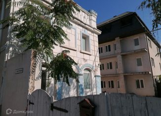 Продается 1-ком. квартира, 13.8 м2, Евпатория, улица Матвеева, 5