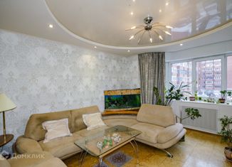 Продается 3-комнатная квартира, 82 м2, Екатеринбург, улица Тверитина, 42к2, улица Тверитина