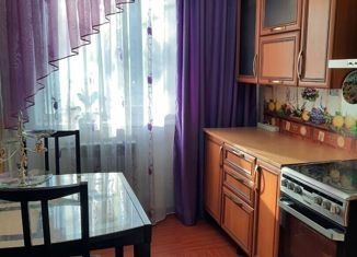 Продаю двухкомнатную квартиру, 49.2 м2, Белогорск, Красноармейская улица, 36
