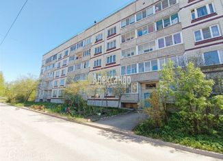 3-комнатная квартира на продажу, 67 м2, городской посёлок Советский, Спортивная улица, 2
