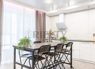 Продаю 3-комнатную квартиру, 92 м2, Казань, улица Фикрята Табеева, 1, ЖК Весна