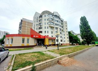 Продаю 2-комнатную квартиру, 60 м2, Белгородская область, улица Губкина, 42Е