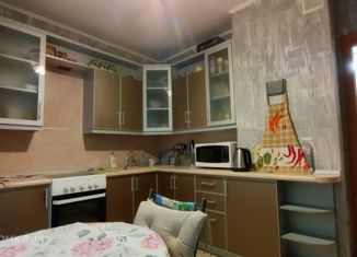 Продается 1-комнатная квартира, 38 м2, Курск, проспект Вячеслава Клыкова, 39