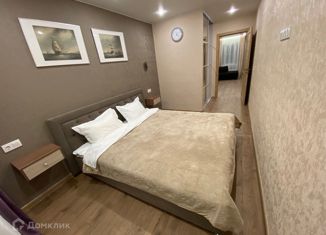 Продам 3-комнатную квартиру, 60 м2, Новосибирск, улица Терешковой, 10, улица Терешковой