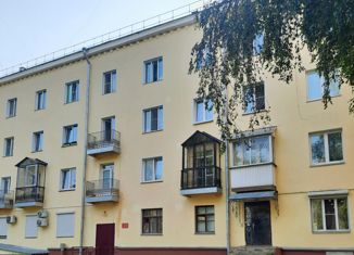 Продам 3-ком. квартиру, 70.8 м2, Киров, улица Карла Маркса, 20