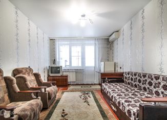 Продается двухкомнатная квартира, 44.2 м2, Волжский, проспект имени Ленина, 121