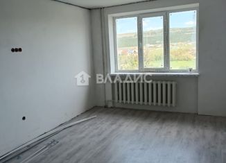 4-комнатная квартира на продажу, 100 м2, село Строгоновка, Лечебная улица, 3
