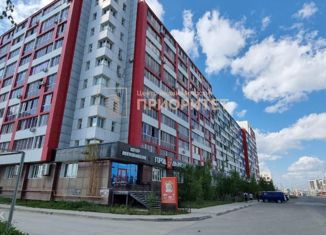 Продается 2-ком. квартира, 47 м2, Саха (Якутия), улица Дзержинского, 57