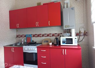 Продаю 1-комнатную квартиру, 35 м2, Апшеронск, улица Ленина, 245