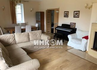Аренда дома, 250 м2, деревня Мансурово, Флотская улица, 50