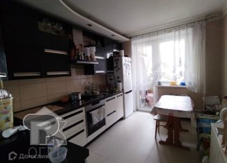 Продам трехкомнатную квартиру, 76.9 м2, Москва, улица Адмирала Лазарева, 27, метро Улица Горчакова