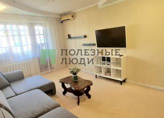 Продам 3-комнатную квартиру, 68 м2, Новороссийск, Кутузовская улица, 17