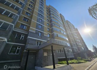 Продается 2-комнатная квартира, 63 м2, Татарстан, улица Тургенева, 29