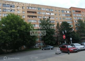 Продам 3-ком. квартиру, 58 м2, Курск, улица Щепкина, 11