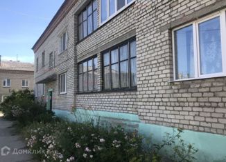 Продажа двухкомнатной квартиры, 45 м2, Артёмовский, улица Добролюбова, 14А