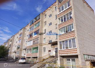 2-комнатная квартира на продажу, 52 м2, Белорецк, улица С. Тюленина, 38