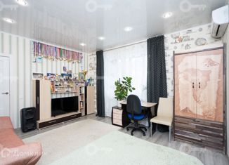 Продаю 2-ком. квартиру, 60.8 м2, Казань, улица Павлюхина, 110Г, ЖК Возрождение