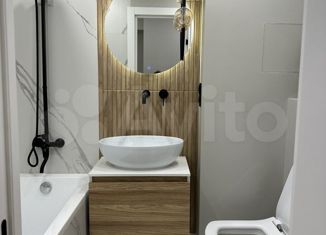 Двухкомнатная квартира на продажу, 45 м2, Москва, Кавказский бульвар, 35/2к4с2, Кавказский бульвар