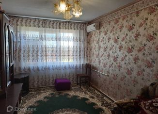 Продаю двухкомнатную квартиру, 50.5 м2, Гулькевичи, Комсомольская улица, 174