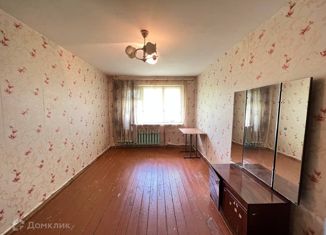 1-комнатная квартира на продажу, 30.1 м2, Среднеуральск, улица Парижской Коммуны, 15