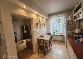 Продается 4-комнатная квартира, 120 м2, Калининград, проспект Победы, 109