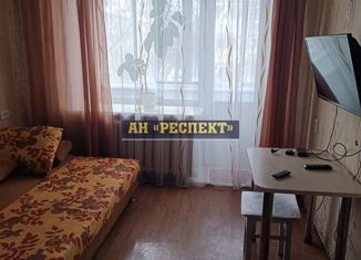Сдаю в аренду однокомнатную квартиру, 30 м2, Краснокамск, улица Чапаева, 45