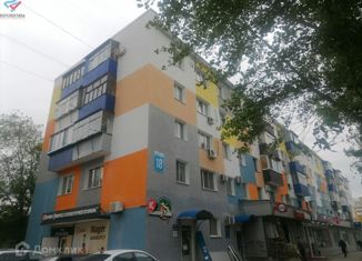 Продам четырехкомнатную квартиру, 60.4 м2, Оренбург, проспект Дзержинского, 18, жилой район Степной