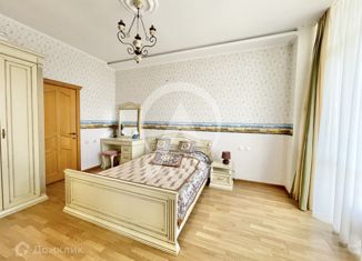 Продается 3-комнатная квартира, 113.8 м2, Ольгинка, улица Гаврилова, 20