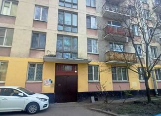 Продается 2-комнатная квартира, 44.3 м2, Санкт-Петербург, Кубинская улица, 42, метро Московская