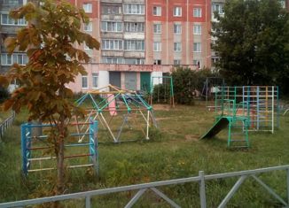 Продам 2-ком. квартиру, 61.5 м2, Тверь, улица Коробкова, 16, Центральный район