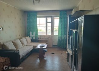 Продается 2-комнатная квартира, 52.3 м2, Каменск-Шахтинский, улица Гагарина, 65