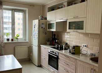 Продается двухкомнатная квартира, 54.9 м2, Санкт-Петербург, проспект Королёва, 39к2, метро Комендантский проспект