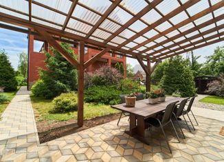 Продаю дом, 495 м2, станица Динская, улица Ульянова, 35