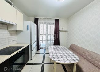 Продажа 2-комнатной квартиры, 61.3 м2, Казань, ЖК Весна, улица Азата Аббасова, 3