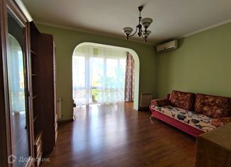 Продам 1-комнатную квартиру, 48 м2, поселок городского типа Массандра, улица Умельцев, 3