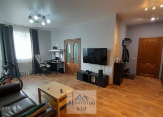 Продажа 4-ком. квартиры, 81.2 м2, Тында, улица Московских Строителей, 12