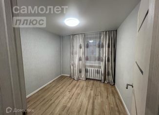 Продам трехкомнатную квартиру, 61.8 м2, Тюменская область, улица Ватутина, 2