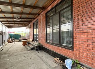 Продам дом, 200 м2, Новокубанск