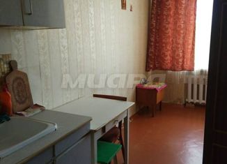 Продам 1-ком. квартиру, 12 м2, Омск, Ленинский округ, 5-я Марьяновская улица, 4/2