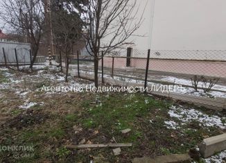 Продажа 4-комнатной квартиры, 80 м2, Абинск, улица Парижской Коммуны, 1