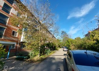 Продам 2-комнатную квартиру, 46 м2, Апшеронск, улица Ленина, 31