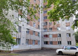 Продается многокомнатная квартира, 13.3 м2, Омск, улица Дианова, 23