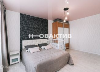 Продается 3-комнатная квартира, 77.9 м2, Новосибирская область, улица Урицкого, 37