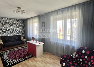 Продажа 3-ком. квартиры, 70 м2, Тюменская область, Заводская улица, 12