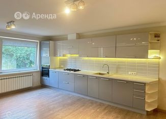 Сдаю 2-комнатную квартиру, 120 м2, Краснодарский край, улица имени Калинина, 1к6